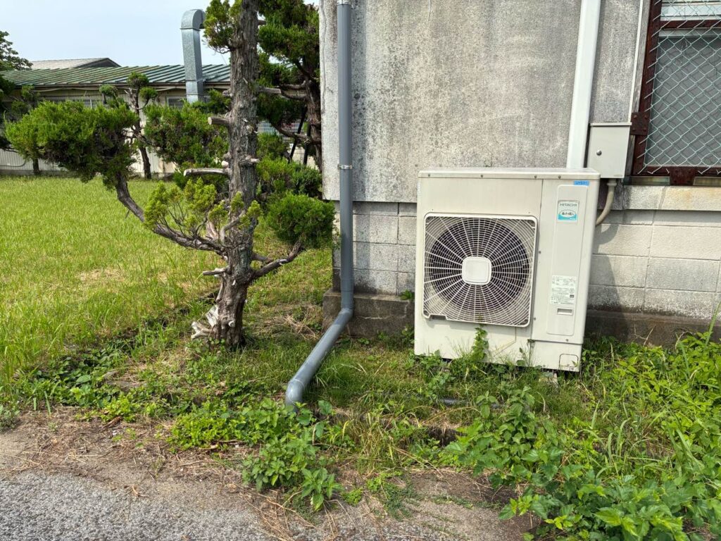 宇部エクシモ　雨樋補修工事