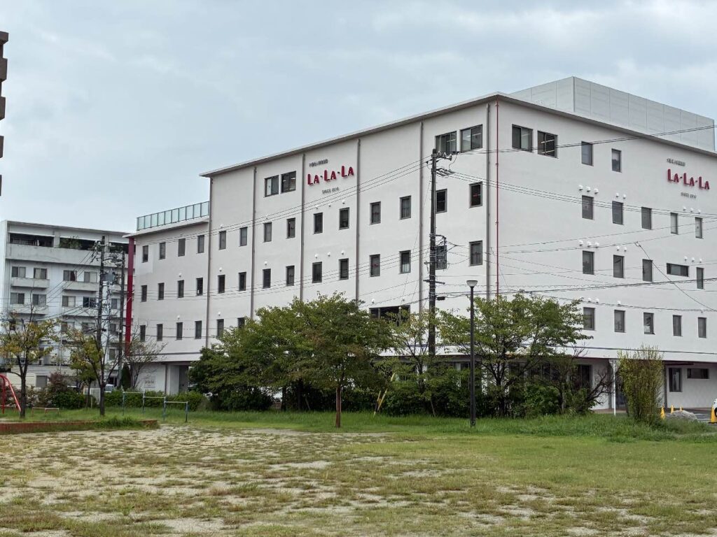 介護老人保健施設LA・LA・LA　大規模修繕工事